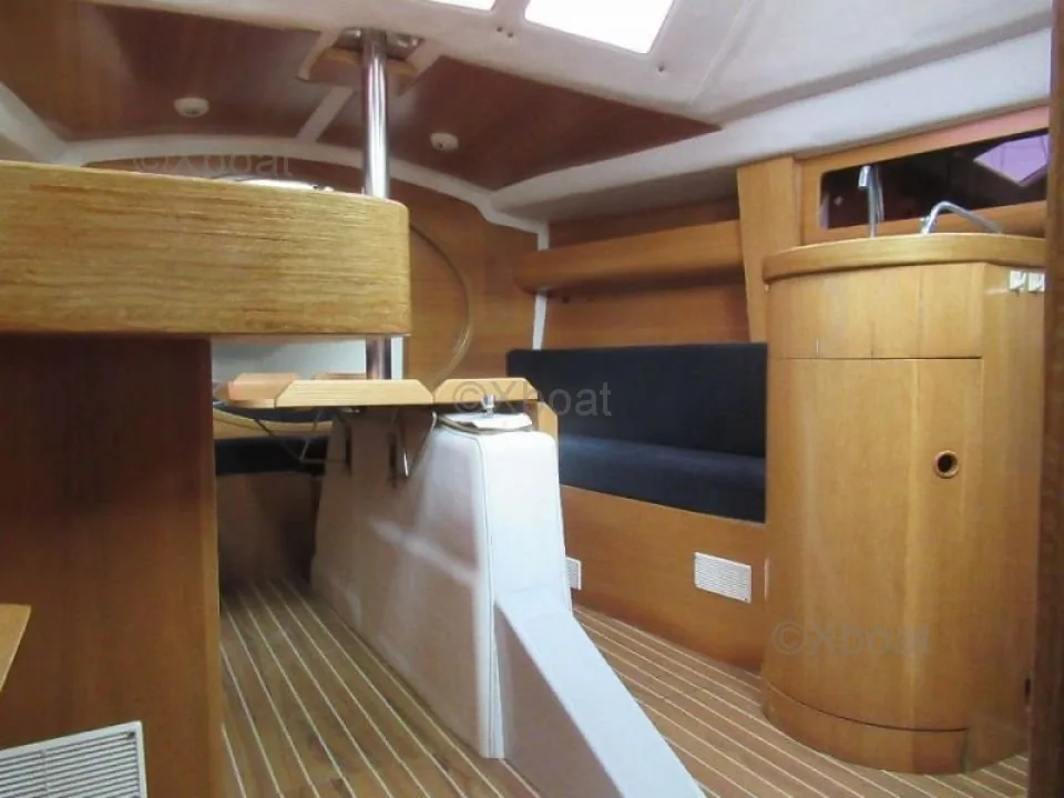 FEELING 306 sailing