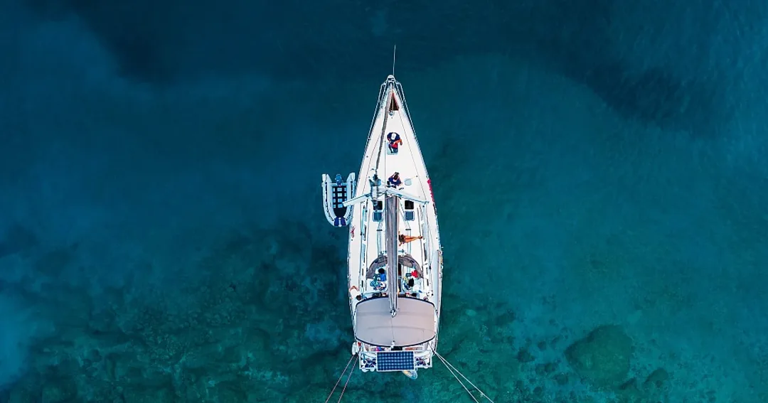FLYER sailing