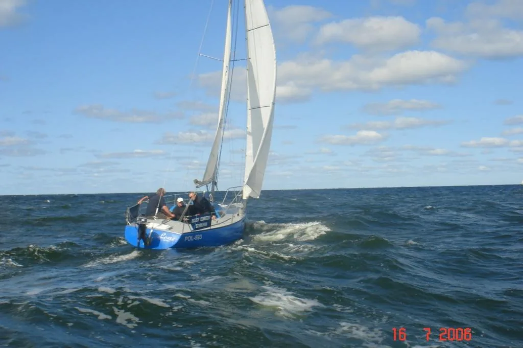 DUFOUR 24 sailing