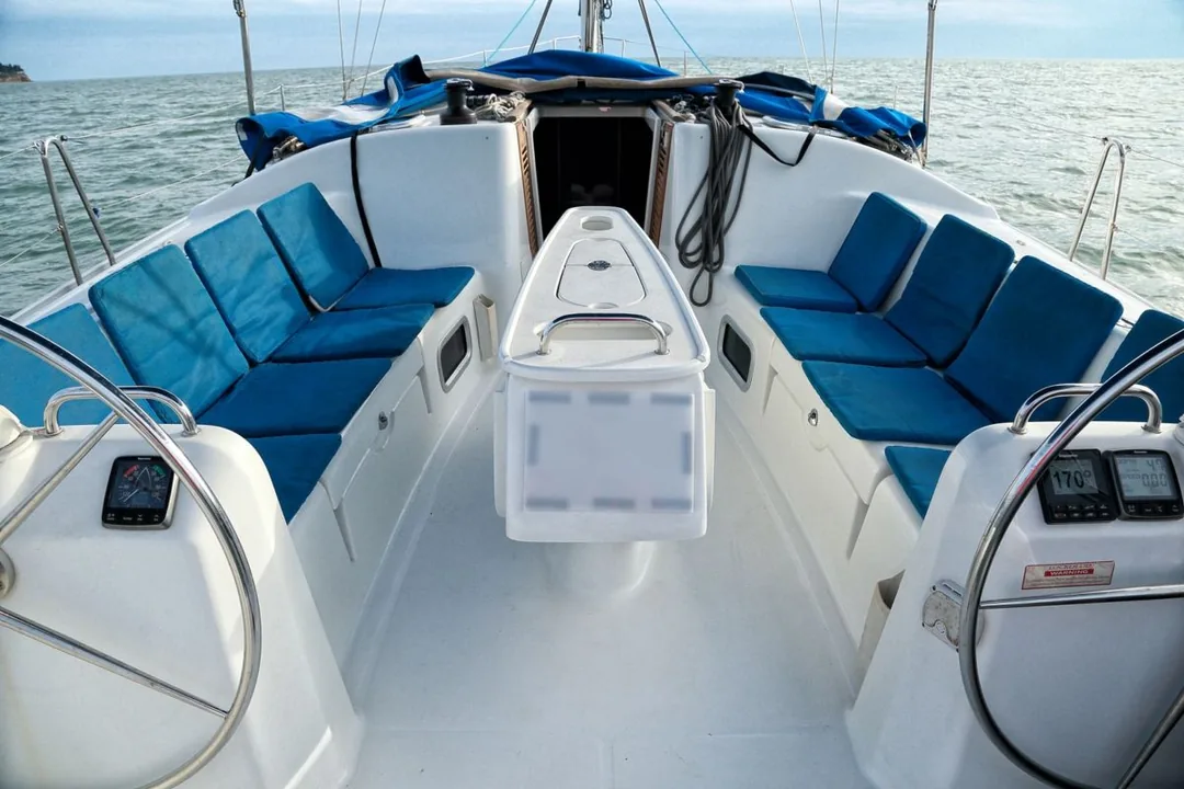 CYCLADES 43 sailing