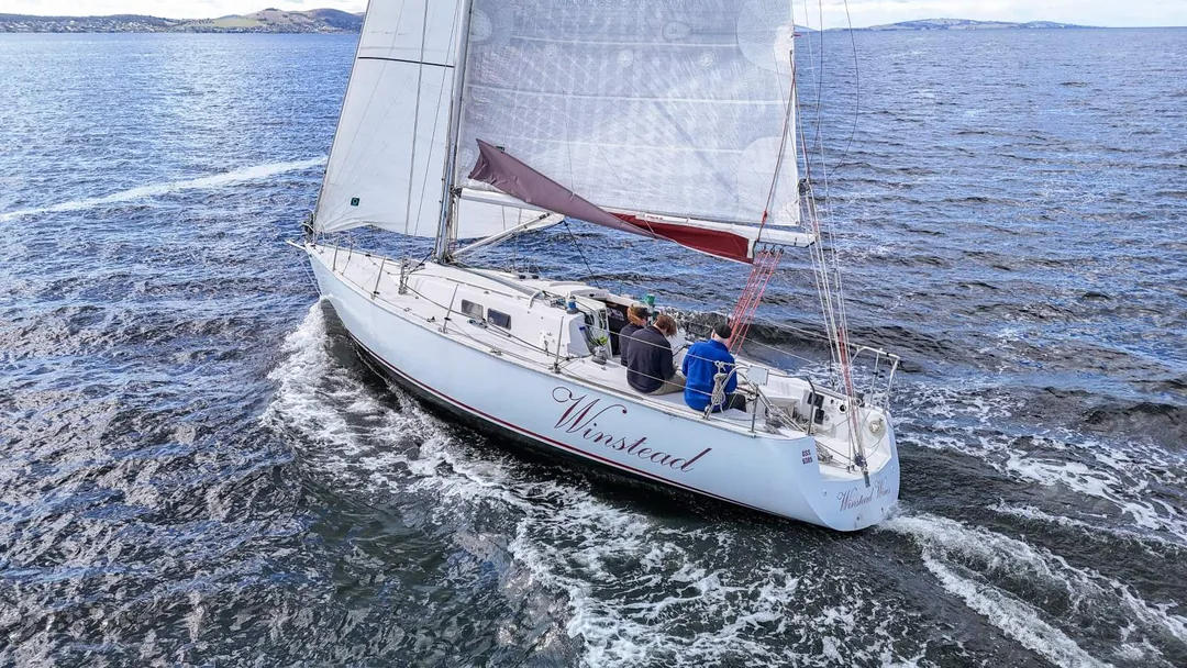 NSX 38 sailing