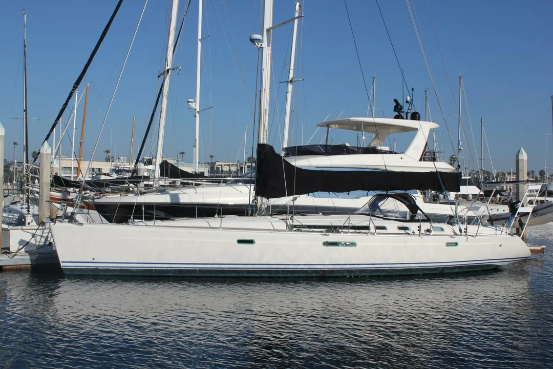 SUNFAST 52 sailing