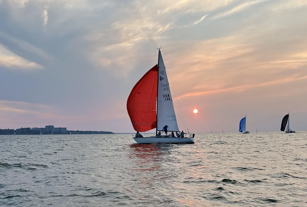 ABBOTT 33 sailing