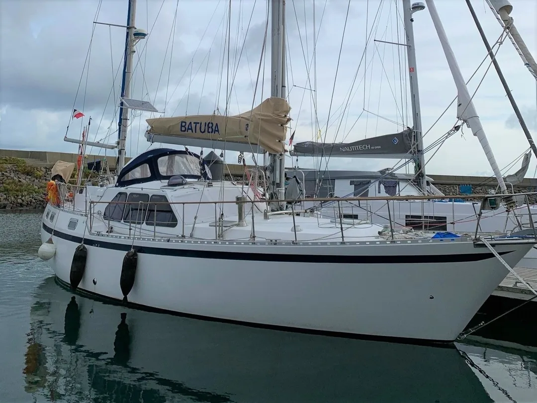 NAUTICAT 43 sailing