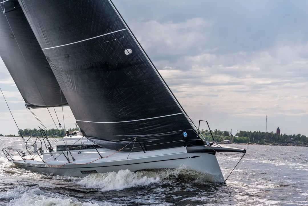 CLUB SWAN 43 sailing