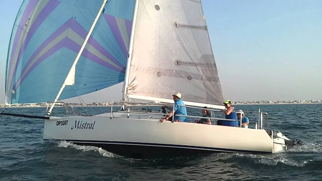ELLIOTT 770 sailing