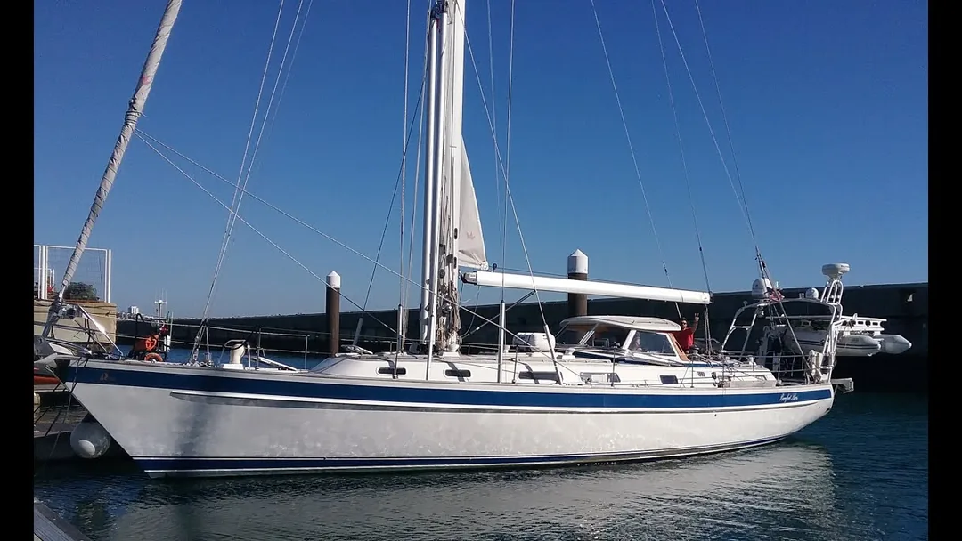 HALLBERG RASSY 53 sailing