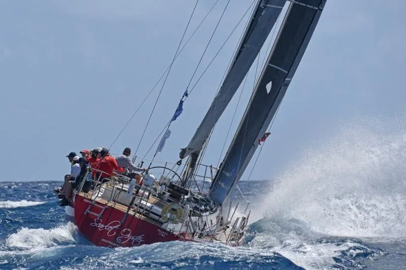 LIGHTWAVE 48 sailing
