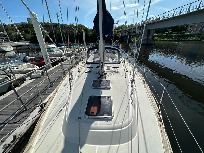 MOODY36 sailing