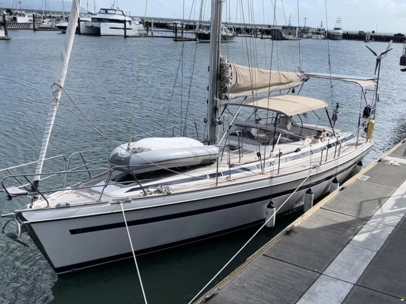 SUNBEAM 44 sailing