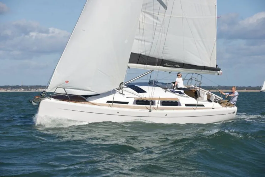HANSE 34 sailing