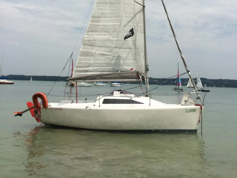 MICROSAIL sailing