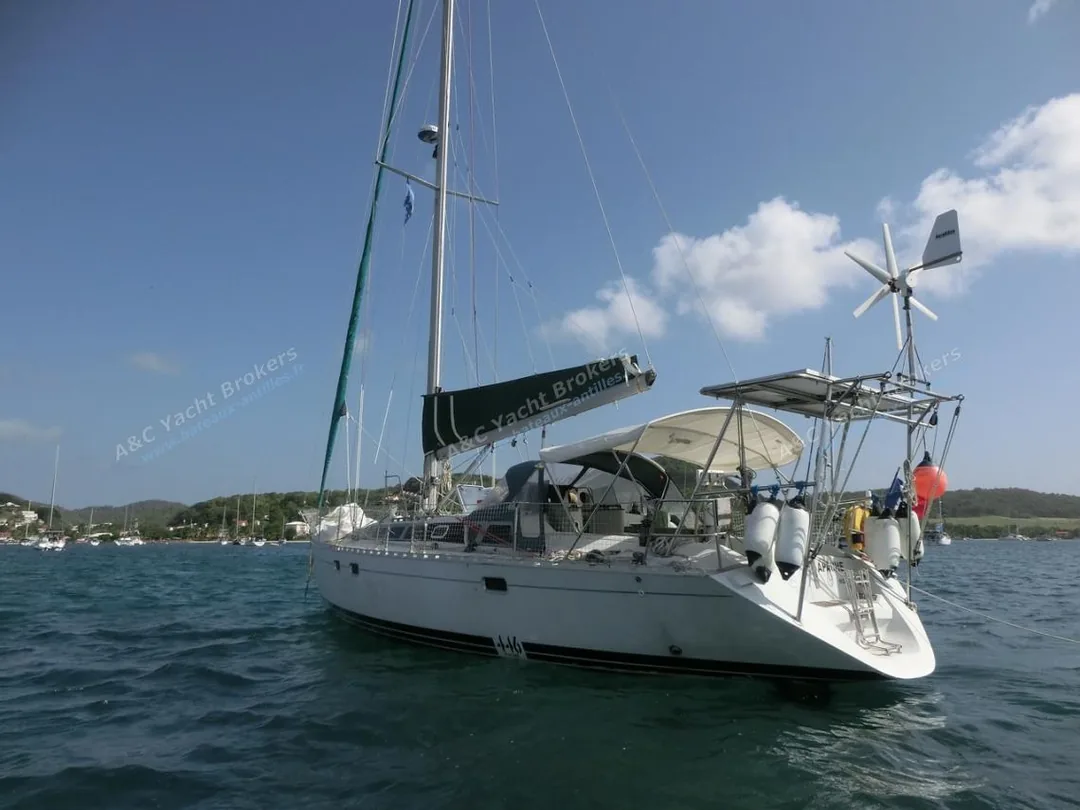 FEELING 446 sailing