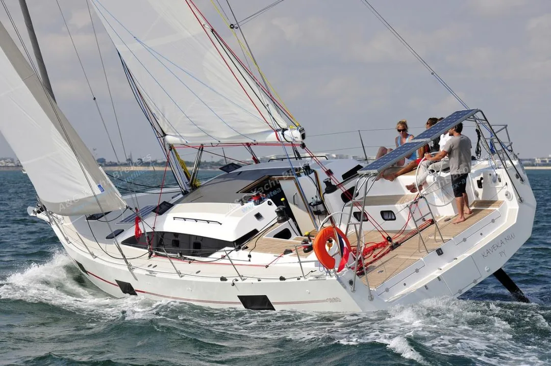 RM 1360 sailing