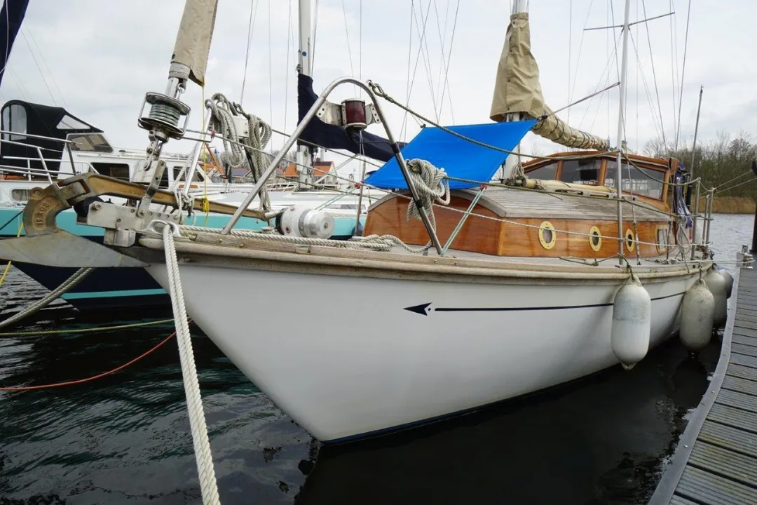 REGENT sailing