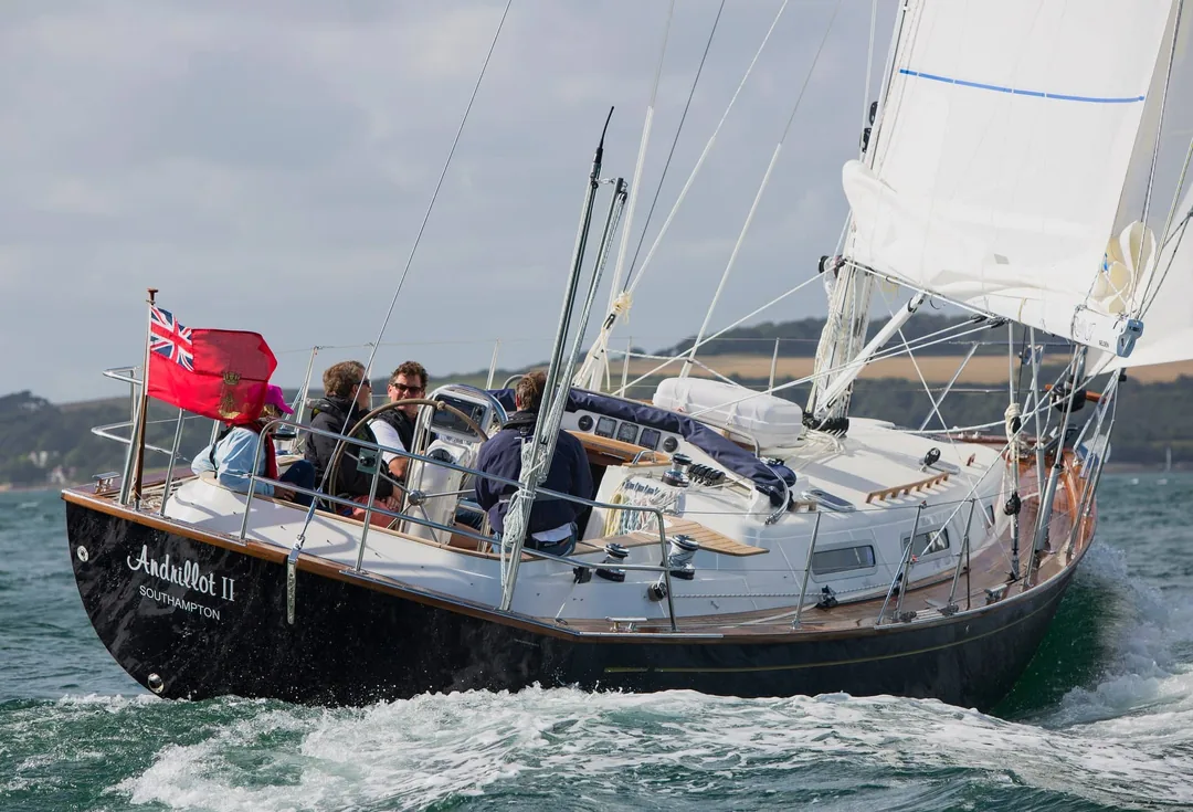 RUSTLER 37 sailing