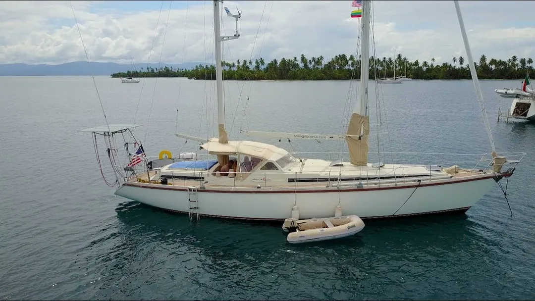 SUPER MARAMU 2000 sailing