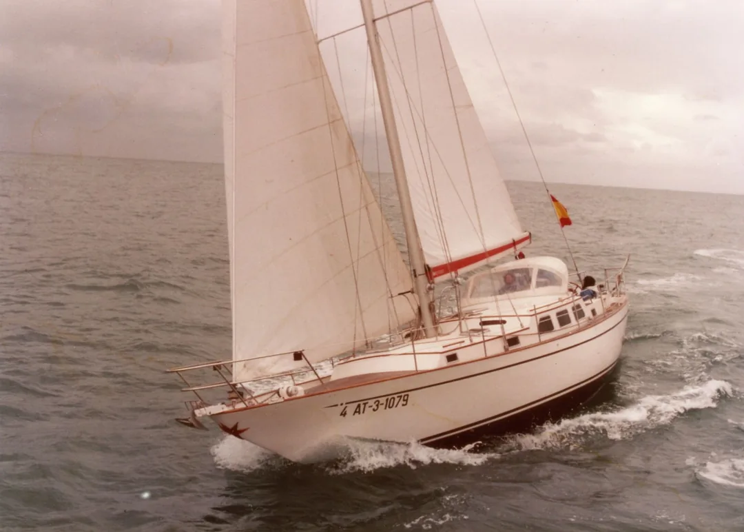 BELLIURE 40 sailing