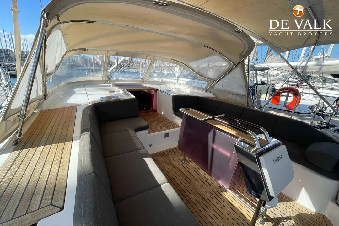 HANSE 545 sailing