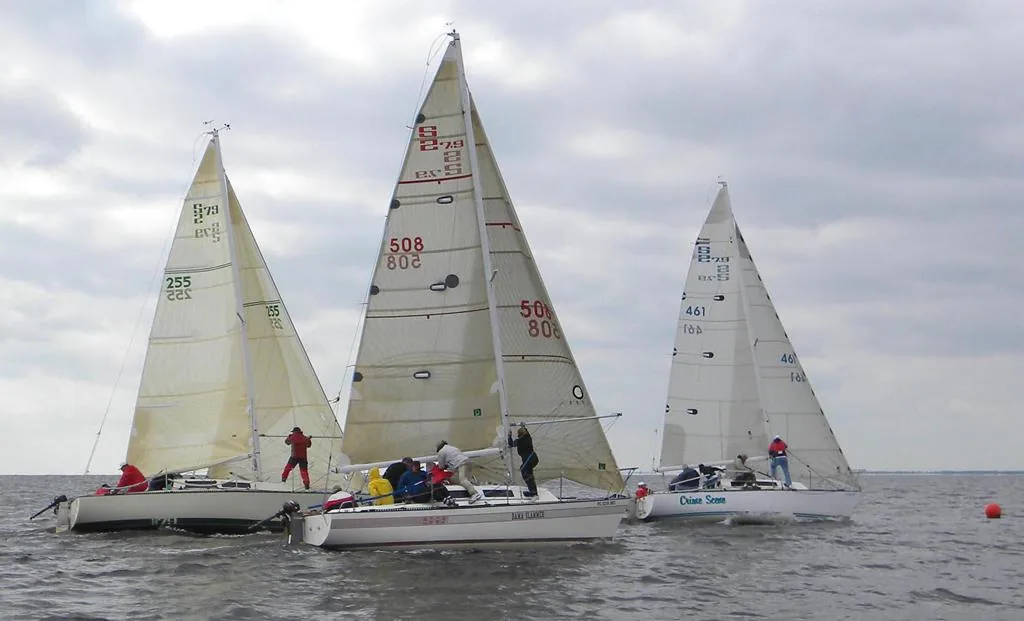 S2 7.9 sailing