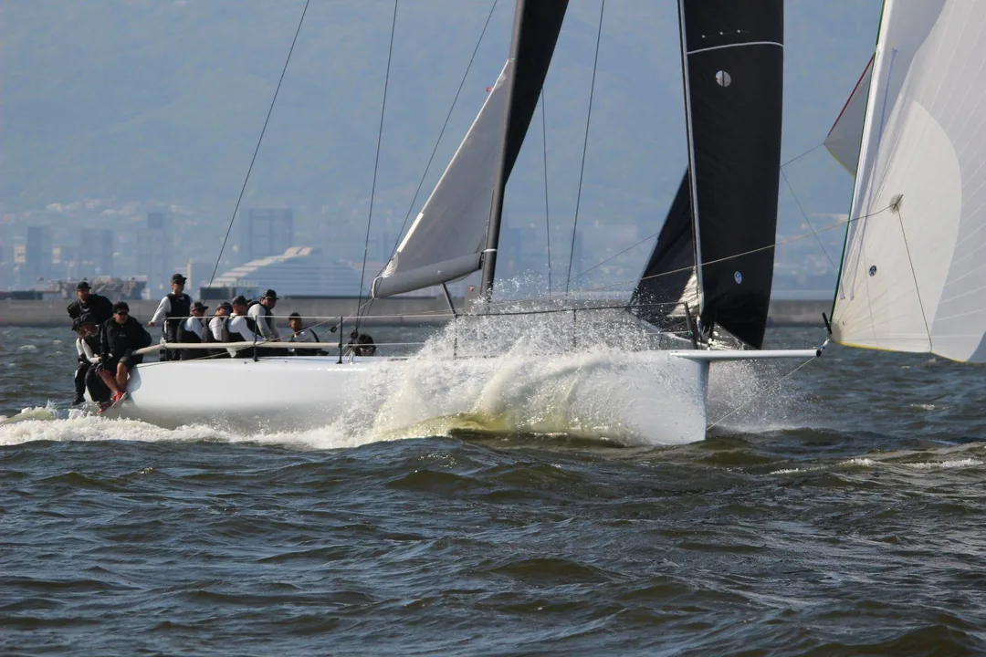 BOTIN 40 sailing