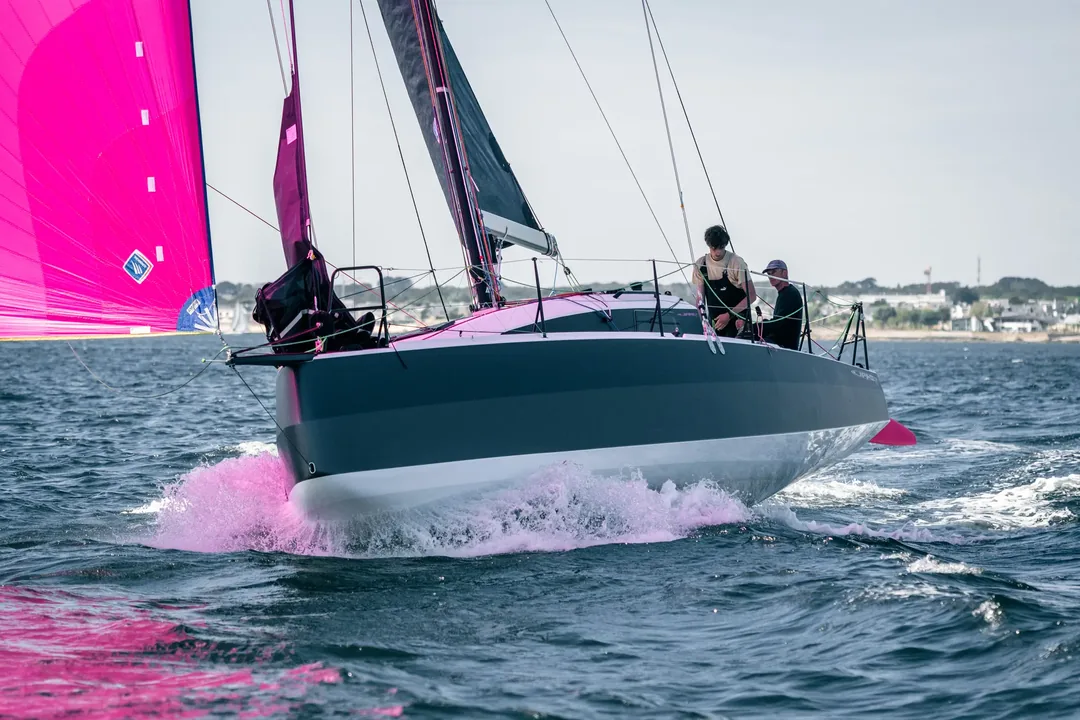 JPK1050 sailing