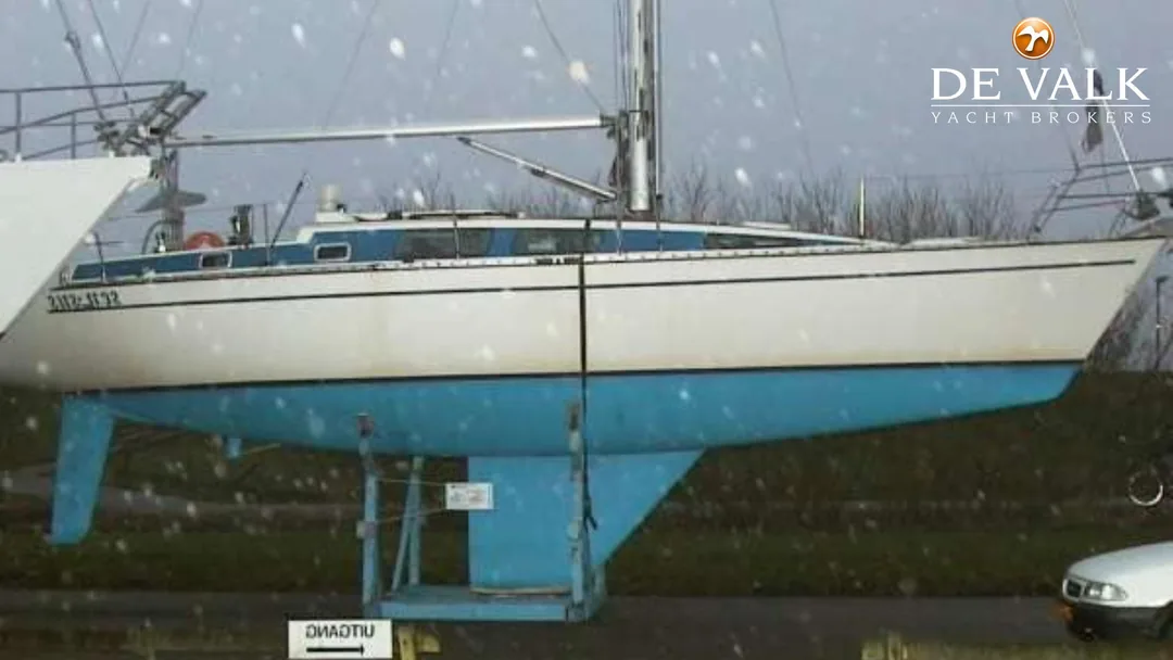 CONRAD 40 sailing