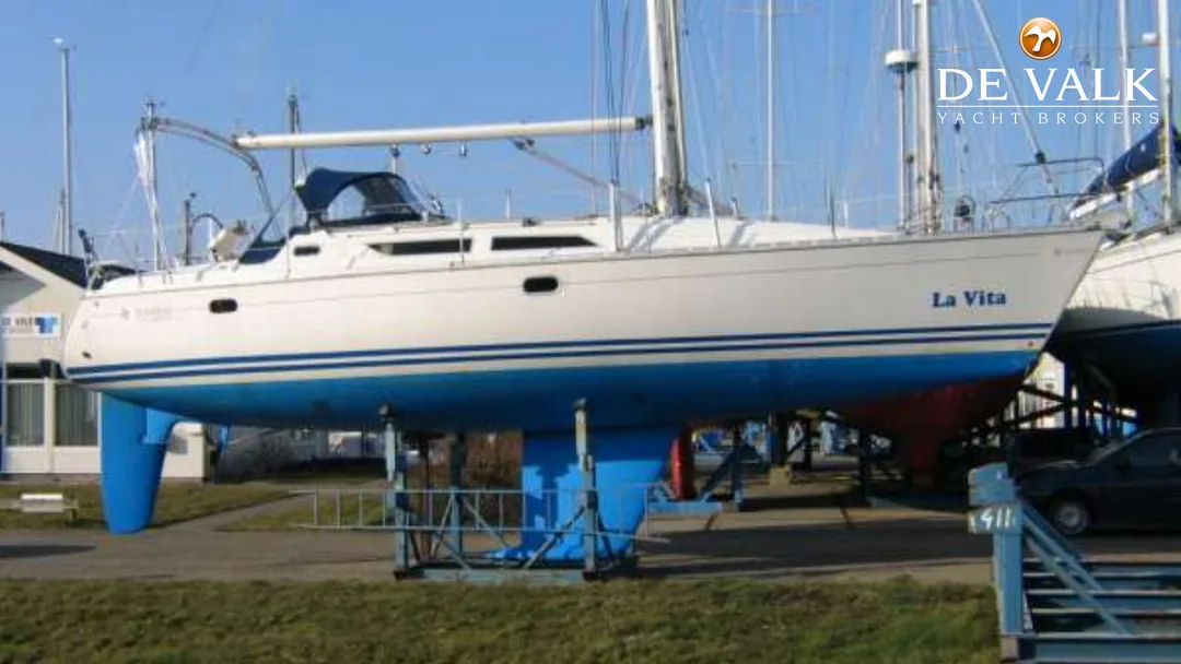 SUN ODYSSEY 37.2 sailing