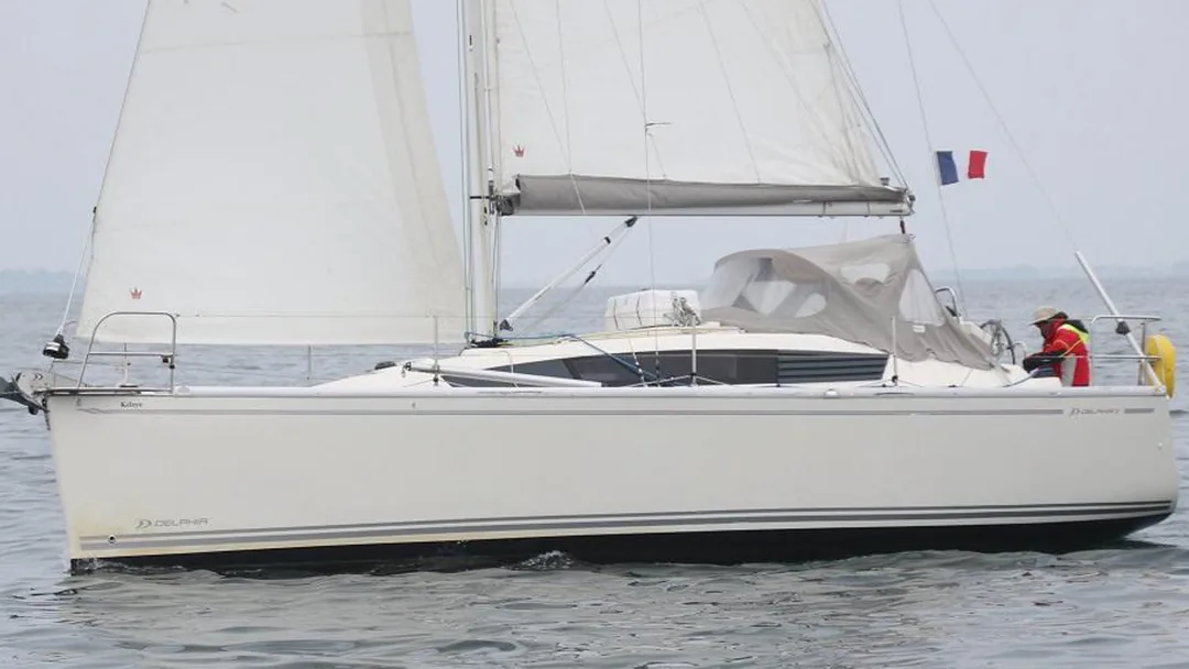 DELPHIA31 sailing