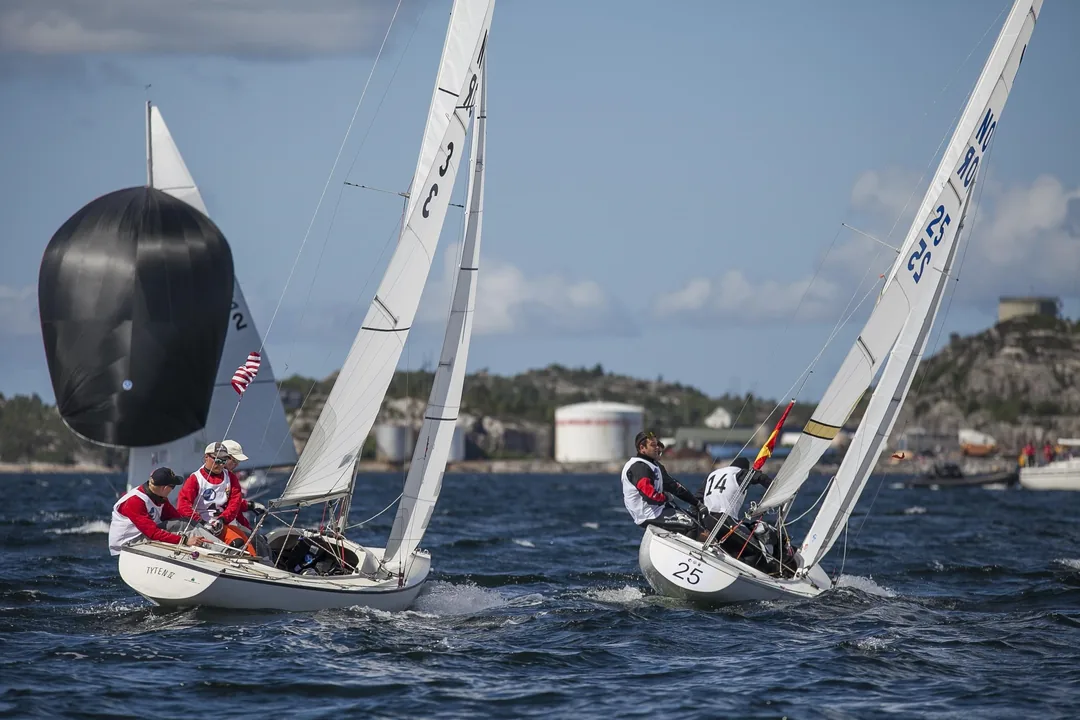 KEELBOAT sailing