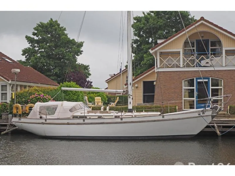 BREEON sailing