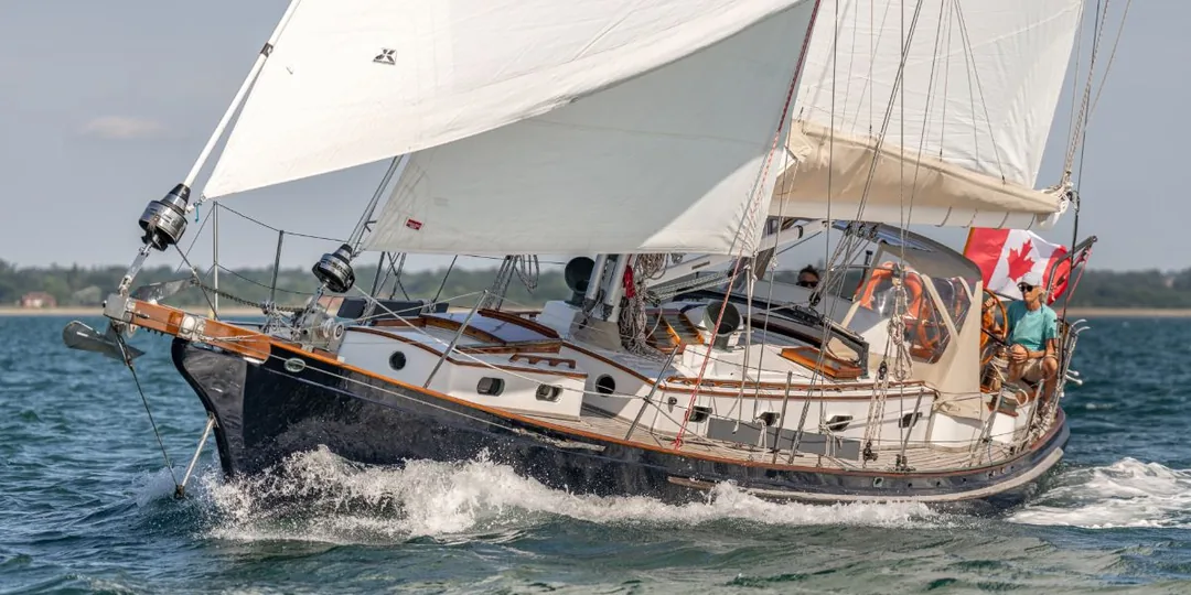 CHERUBINI 44 sailing