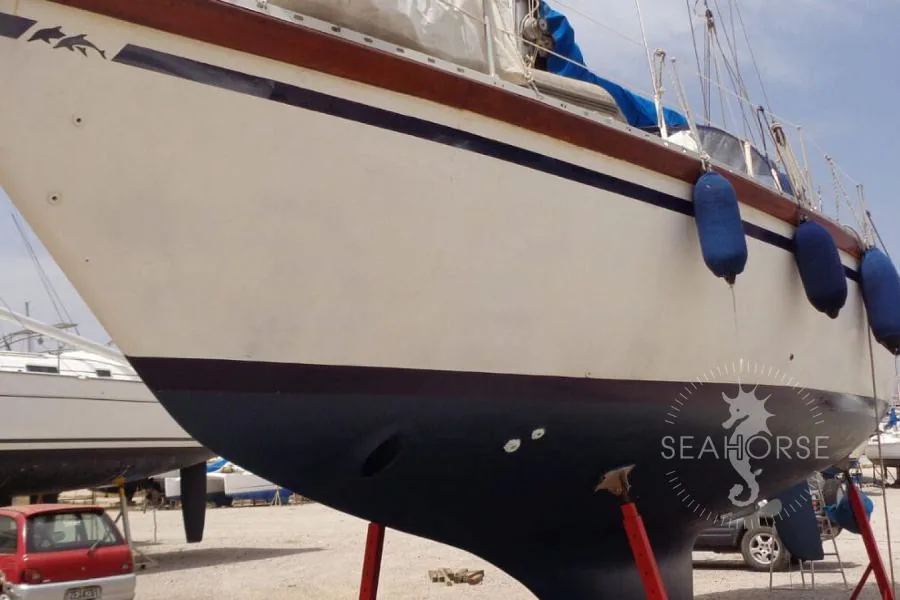 COUNTESS 37 sailing