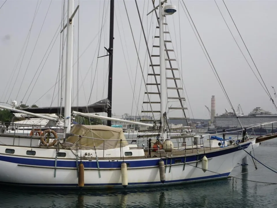 DURBECK 46 sailing