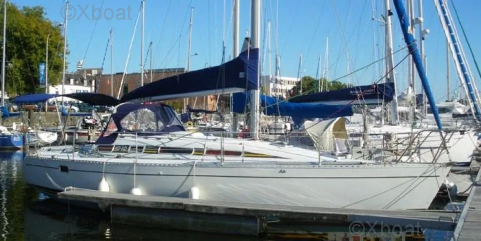 FEELING 1040 sailing