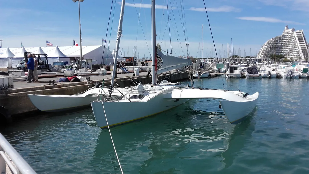 IRENS 40 sailing