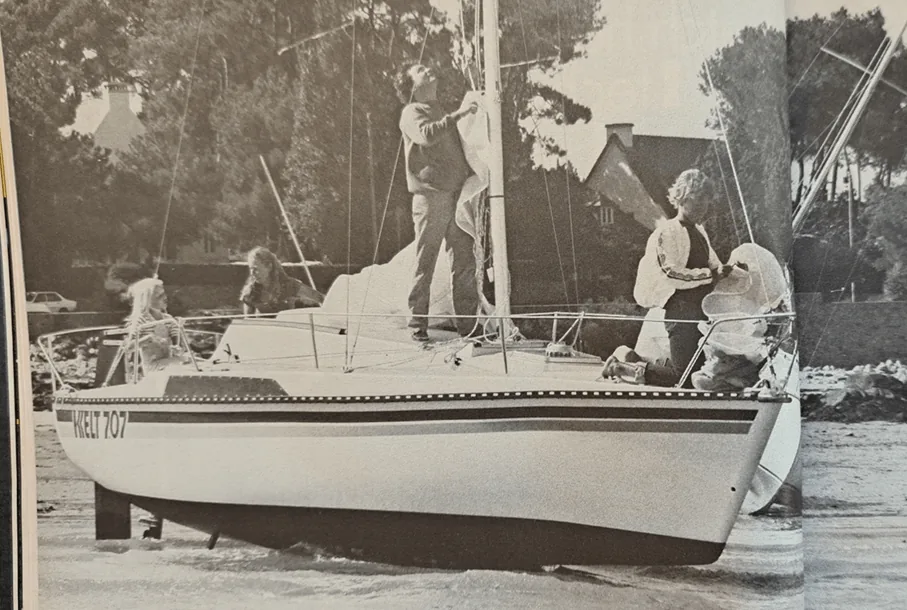 KELT 707 sailing
