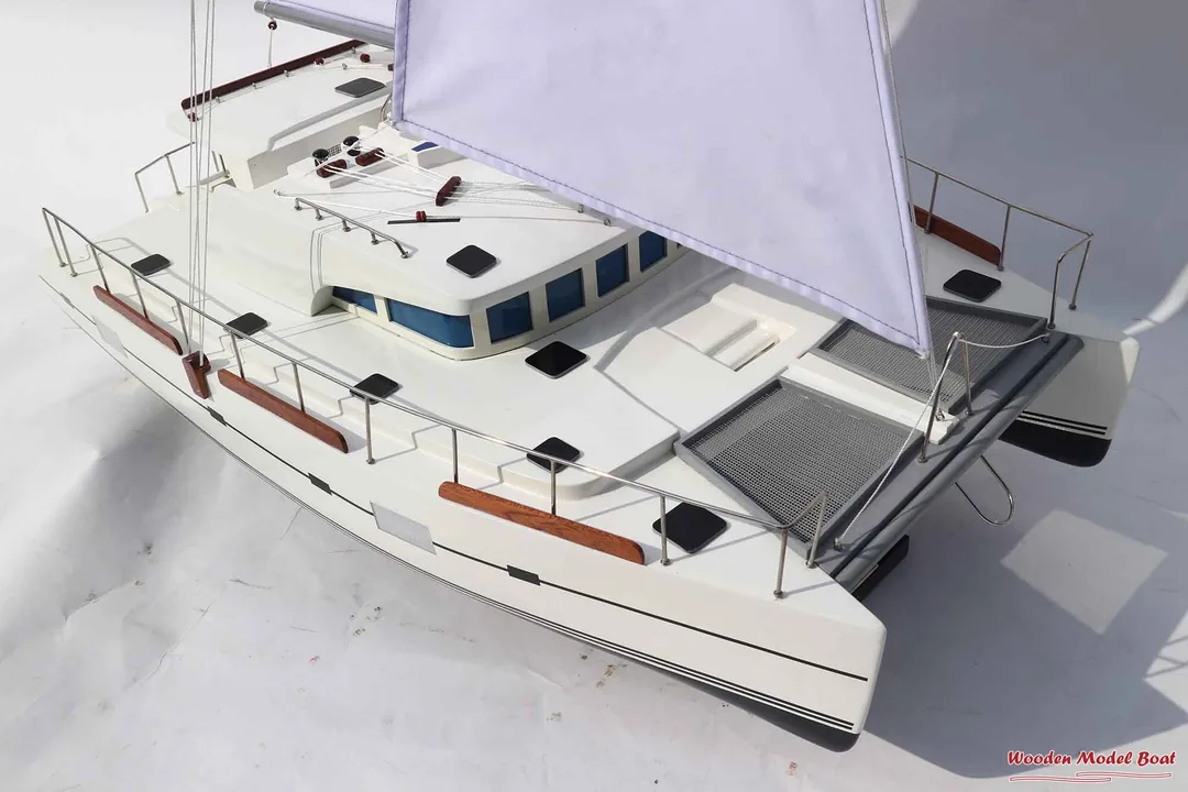 LAGOON 500 sailing