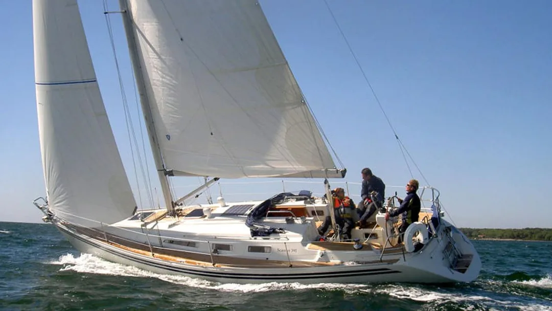 SCANNER 361 sailing
