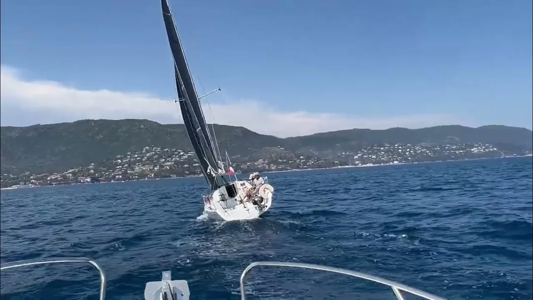 SORMIOU 28 sailing