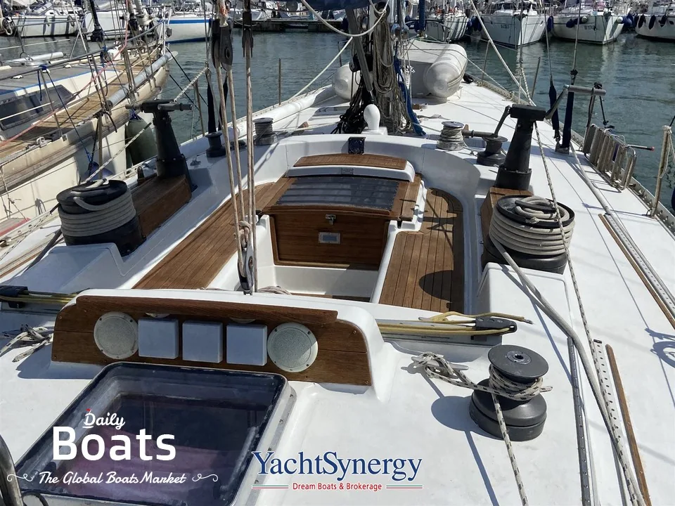 STANDFAST 47 sailing