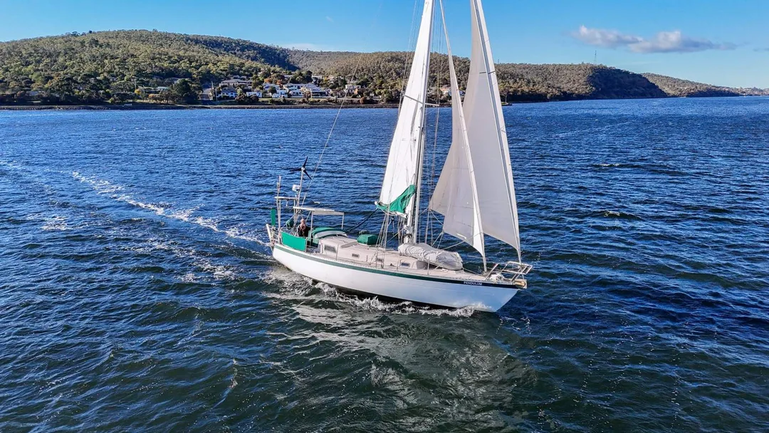 SWANSON 36 sailing