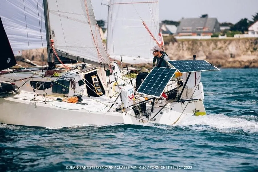 WEVO 6.5 sailing