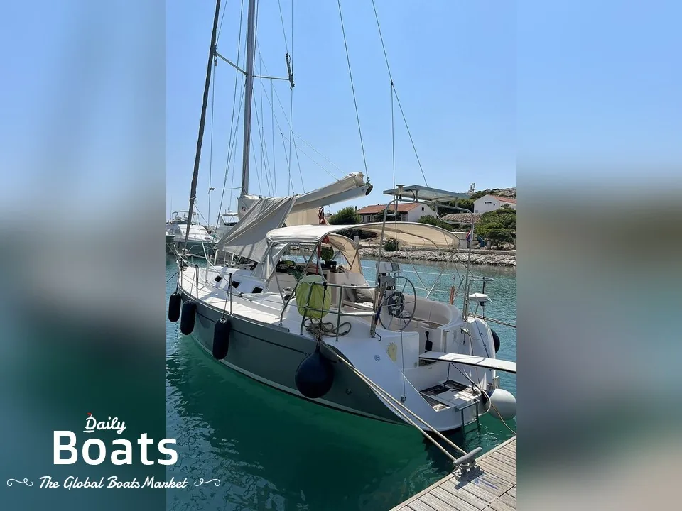 Y999 sailing