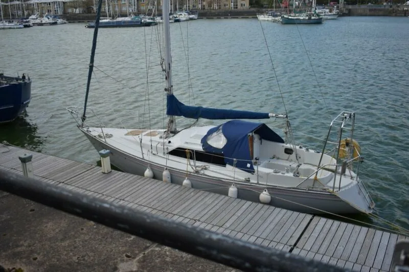 ACHILLES 9M sailing
