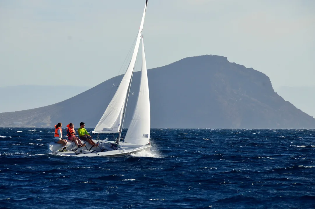 SIGMA ACTIVE sailing