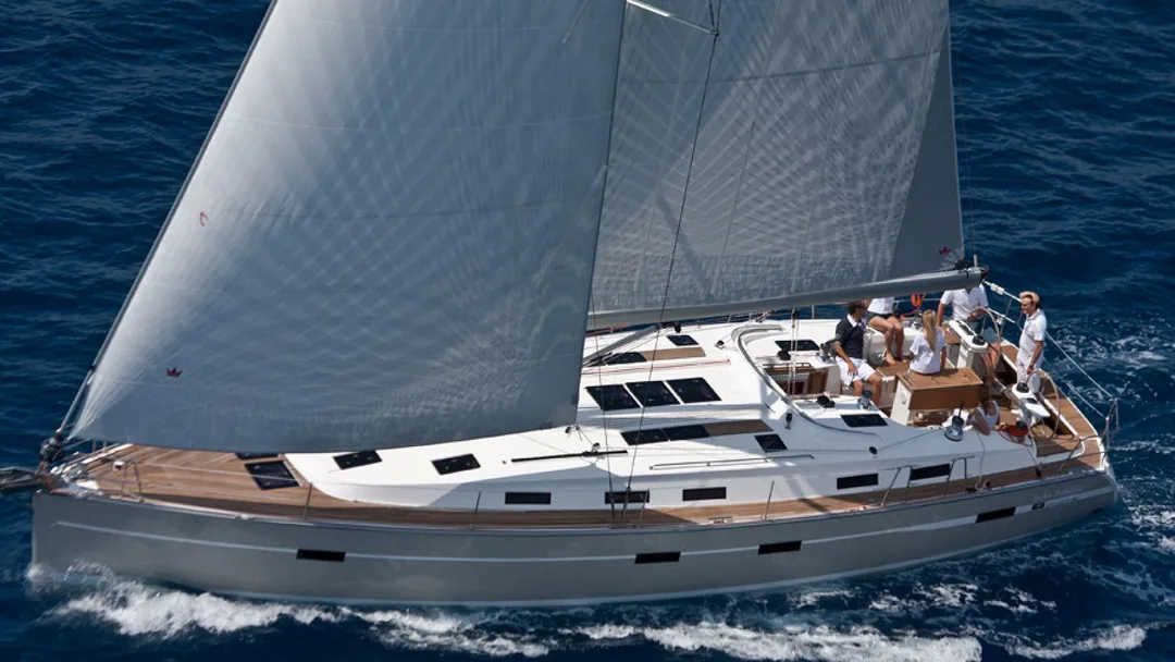 BAVARIA CRUISER 50 sailing