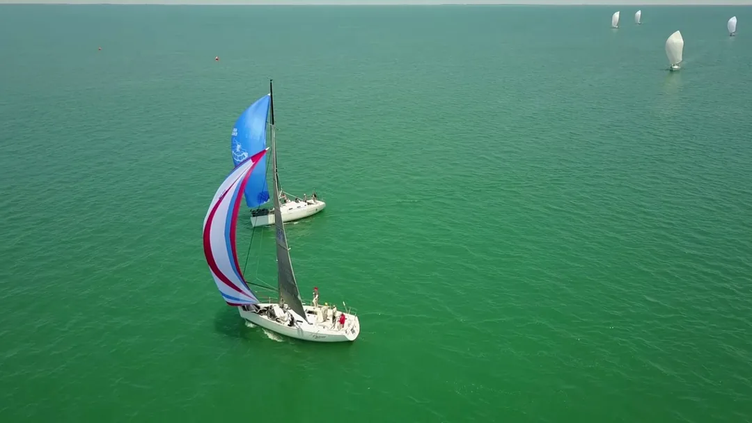 BENETEAU 36.7 sailing
