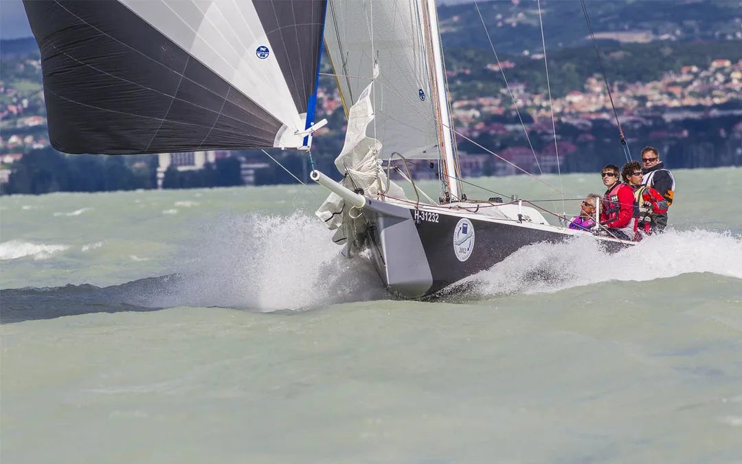 FLAAR 26 sailing