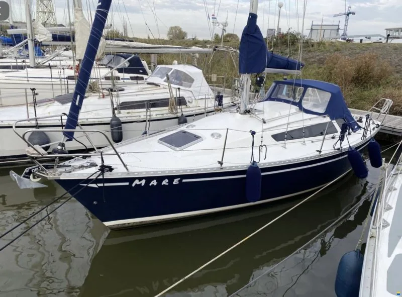 GIBSEA 84 sailing